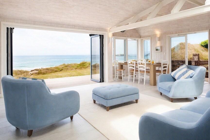 Hotel or Beach Chalet: Which One Is Better for Your Vacation?